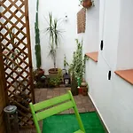 Apartamento con patio en el centro